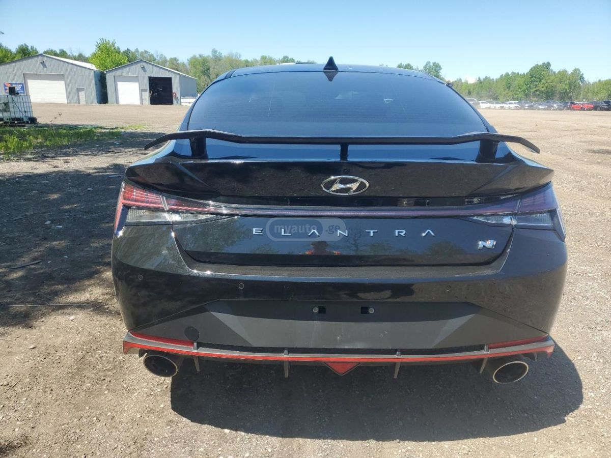 Hyundai Elantra - фото 6