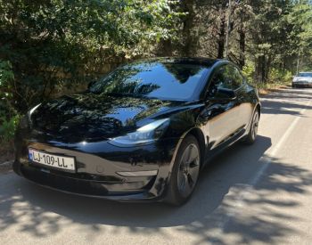 TeslaModel 3