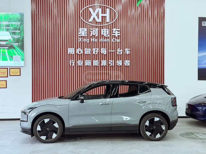 Volvo EX30 2025 — миниатюра 4