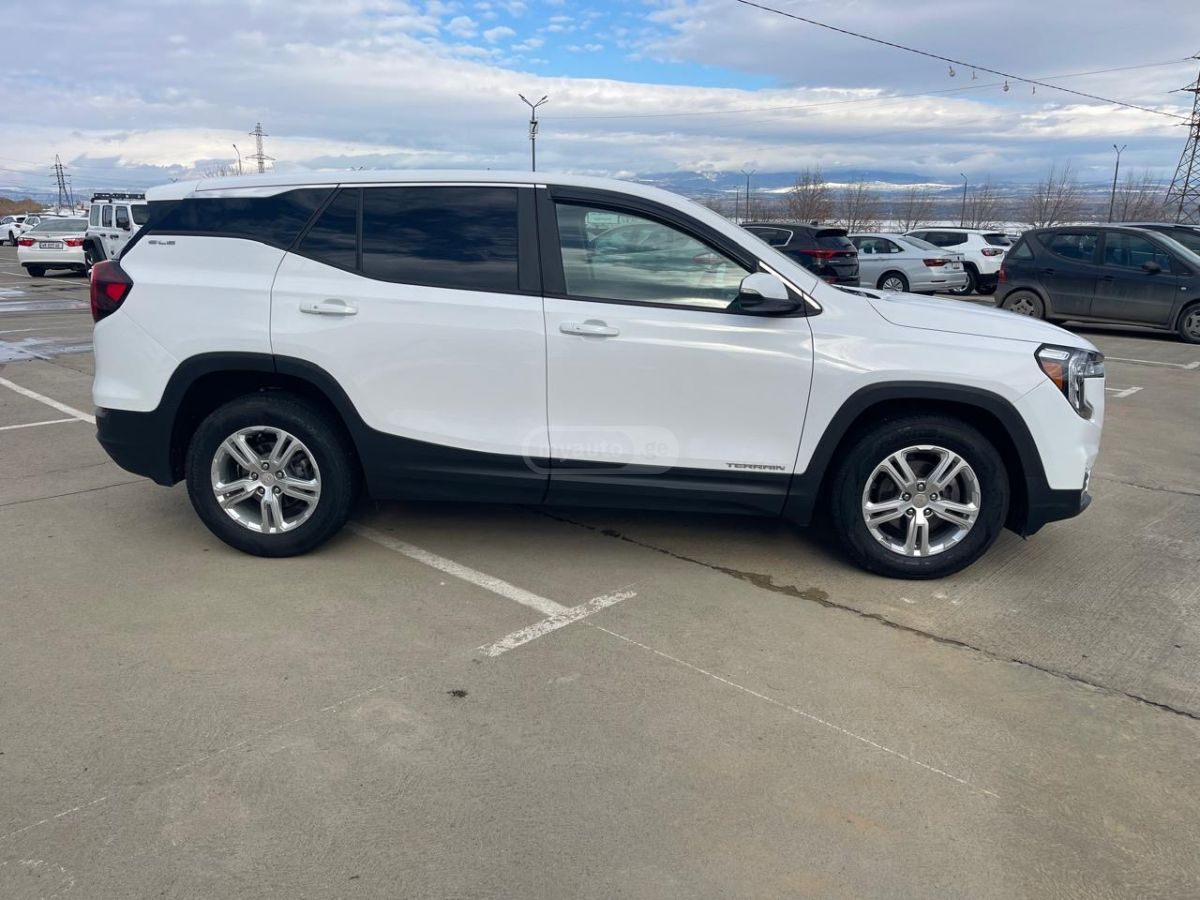 GMC Terrain - фото 4