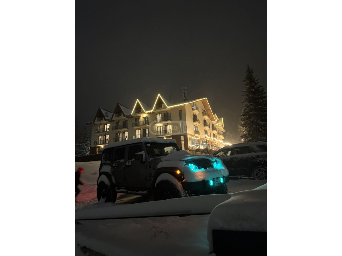 Jeep Wrangler - фото 1