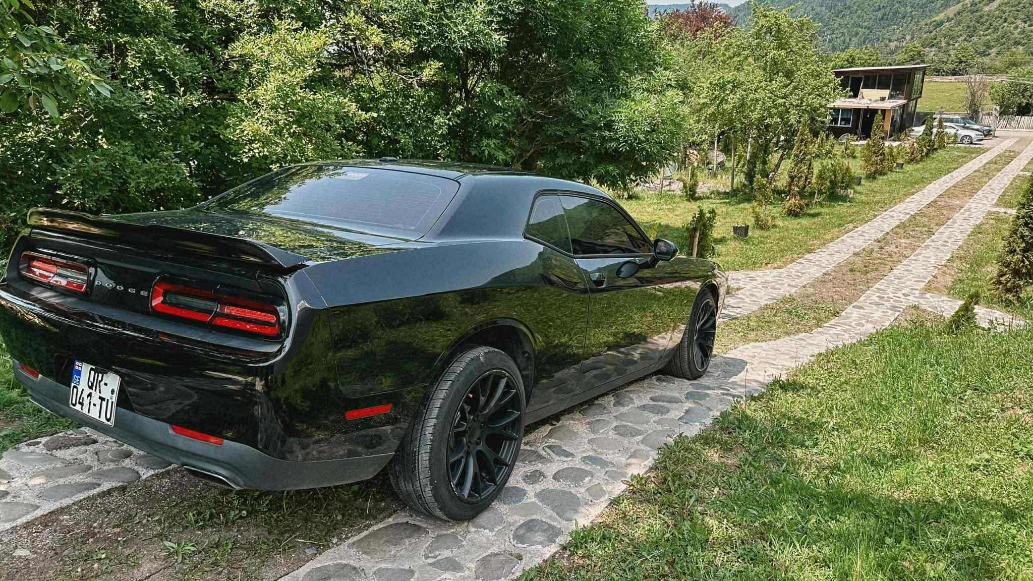 Dodge Challenger - фото 4