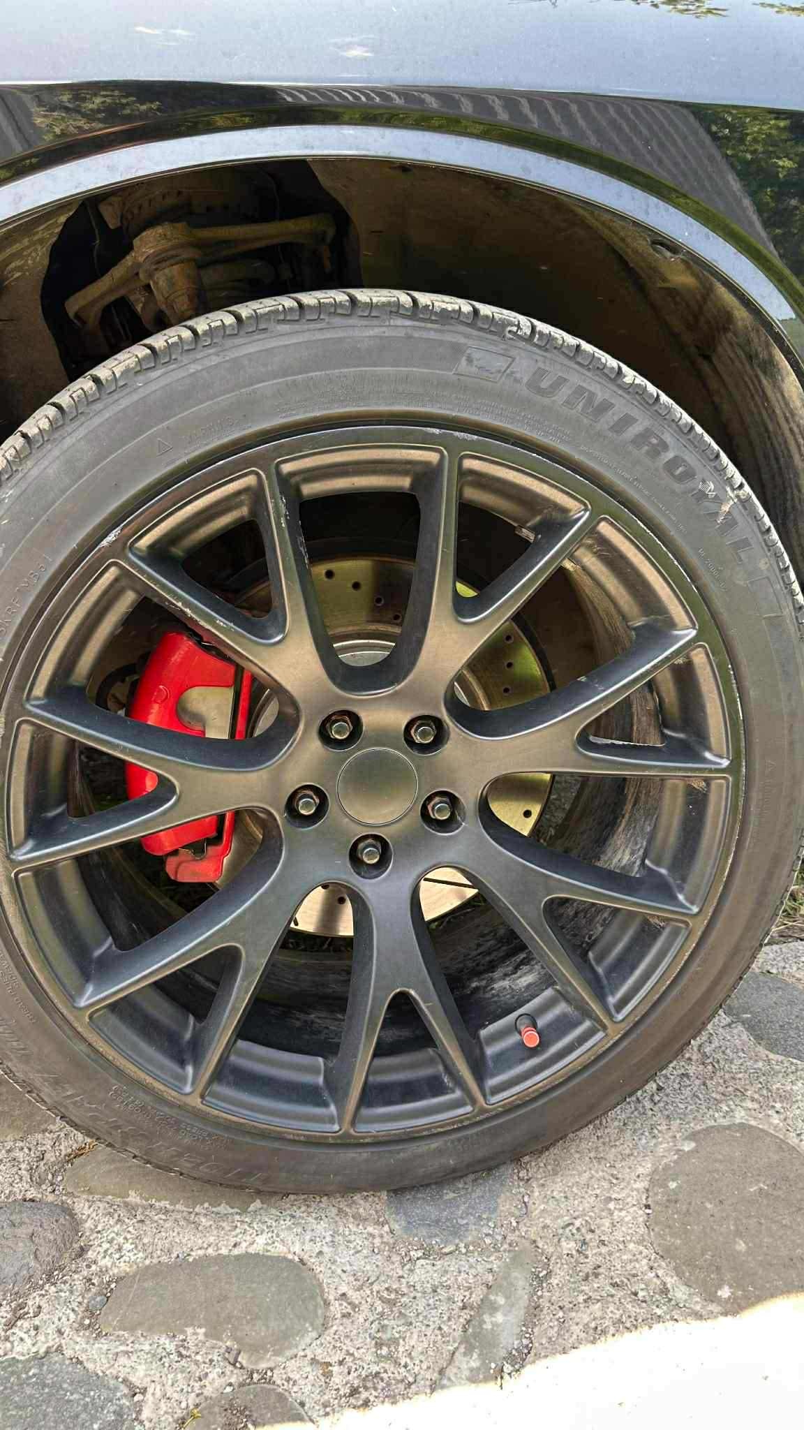 Dodge Challenger - фото 8