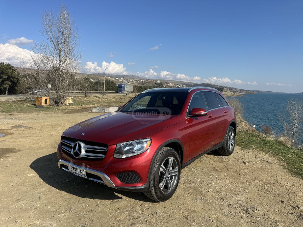 Mercedes-Benz GLC 300 - фото 2