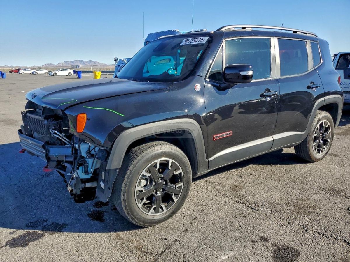 Jeep Renegade - фото 1