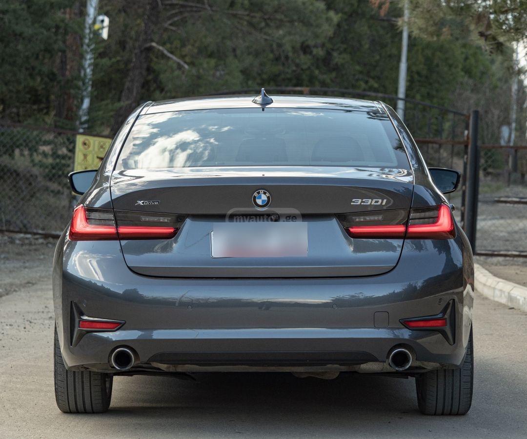 BMW xDrive 4dr All-Wheel Drive Sed — миниатюра 2