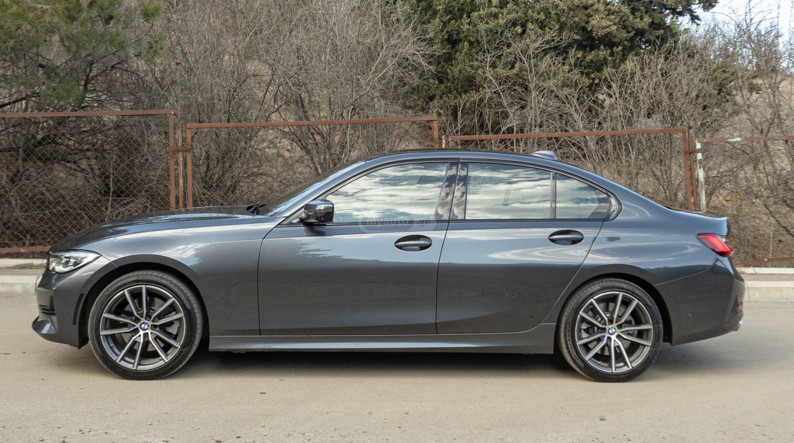 BMW xDrive 4dr All-Wheel Drive Sed — миниатюра 3