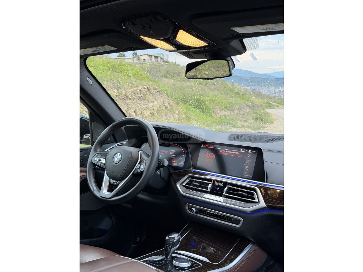BMW X5 - фото 8