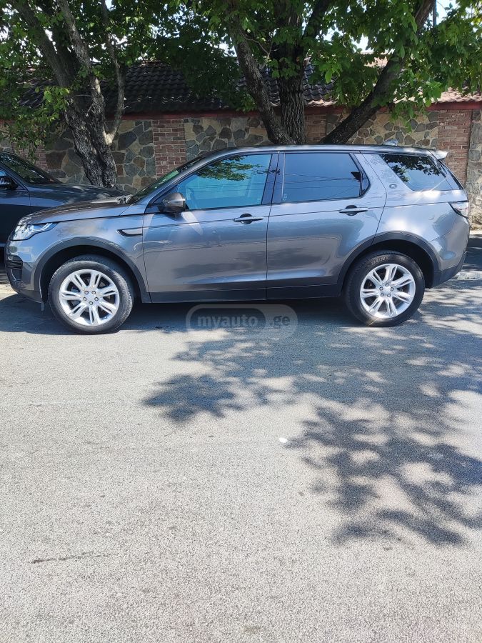 Land Rover Discovery Sport - фото 12