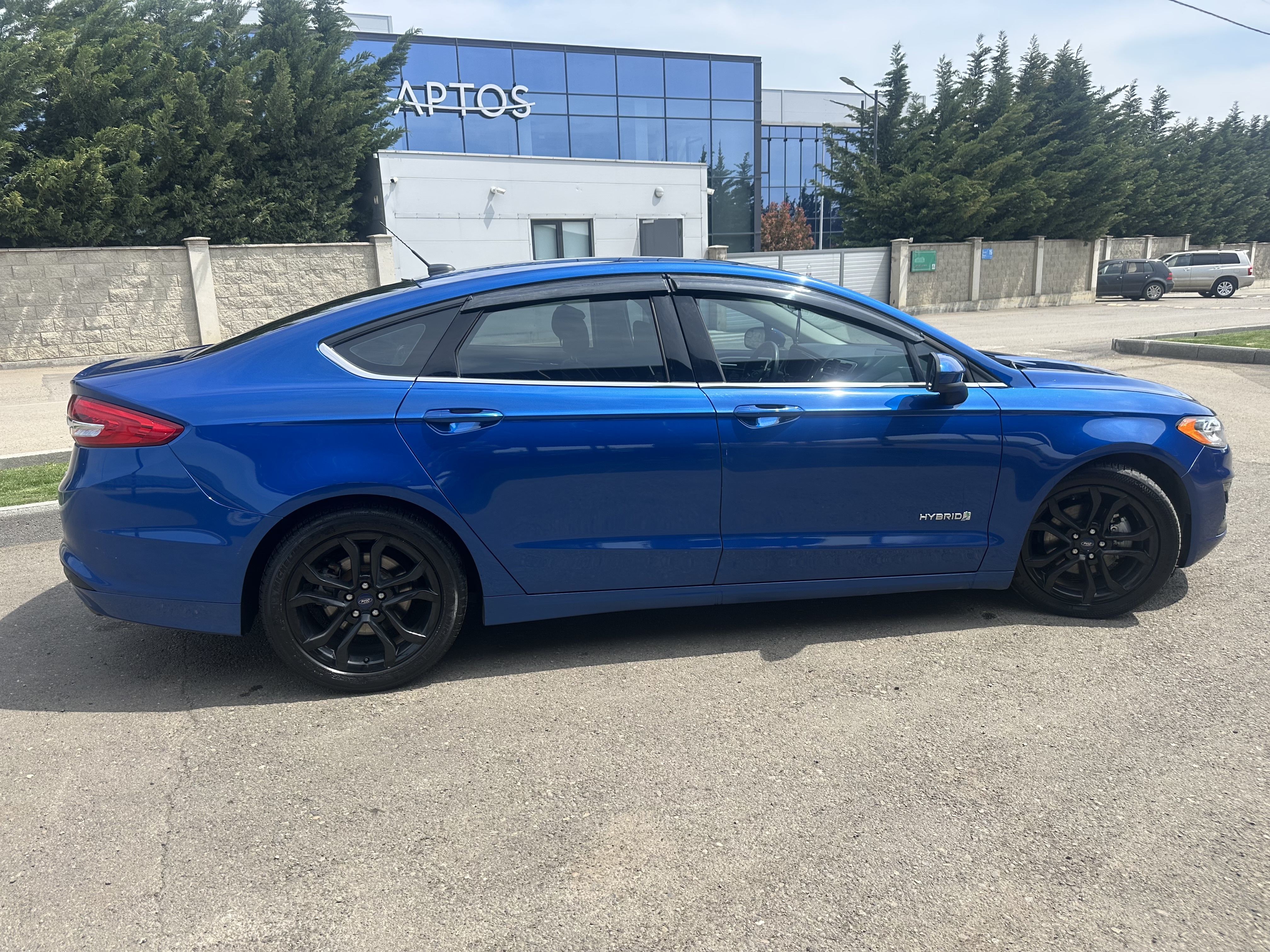 Ford Fusion - фото 2