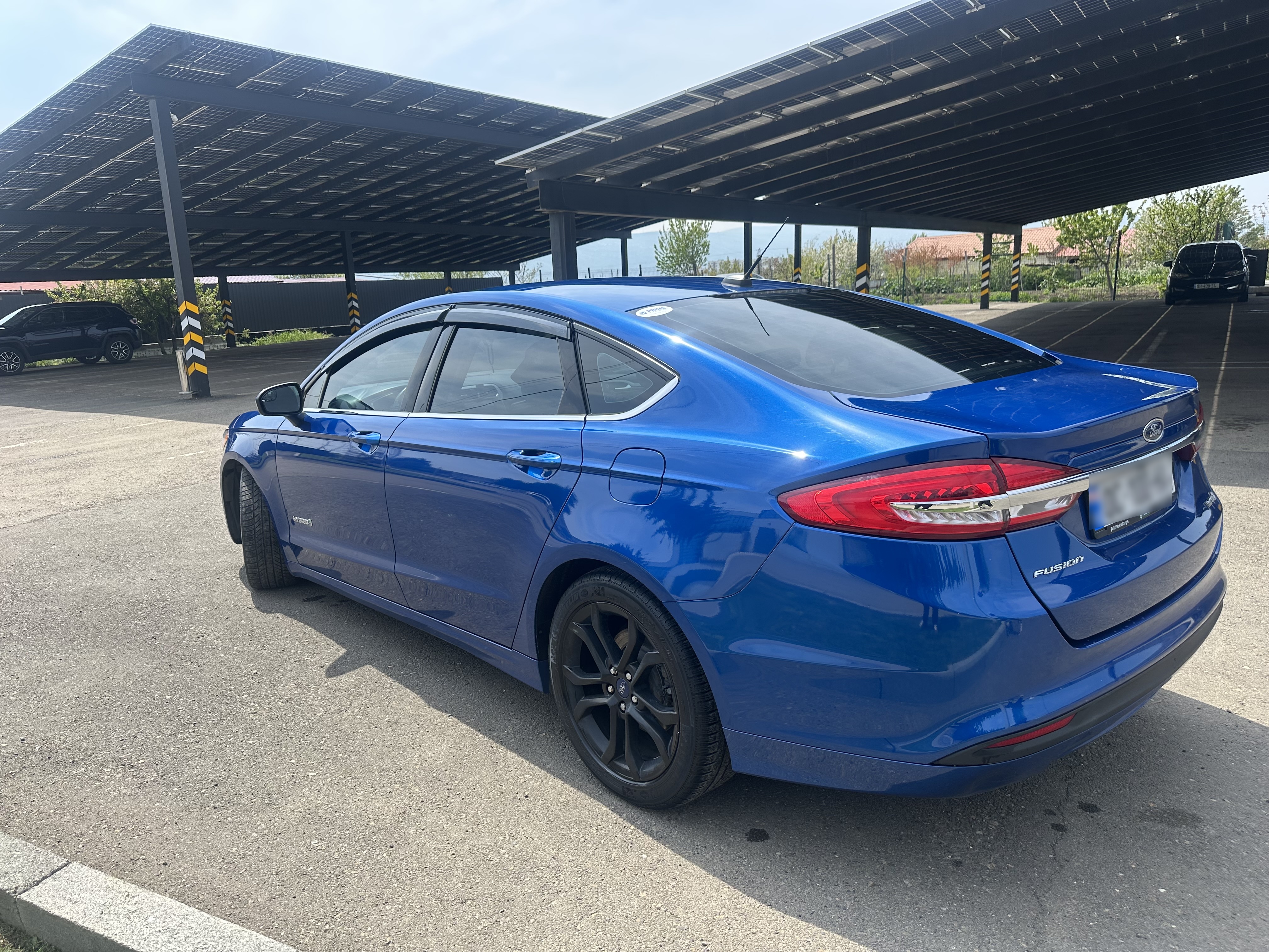 Ford Fusion - фото 3