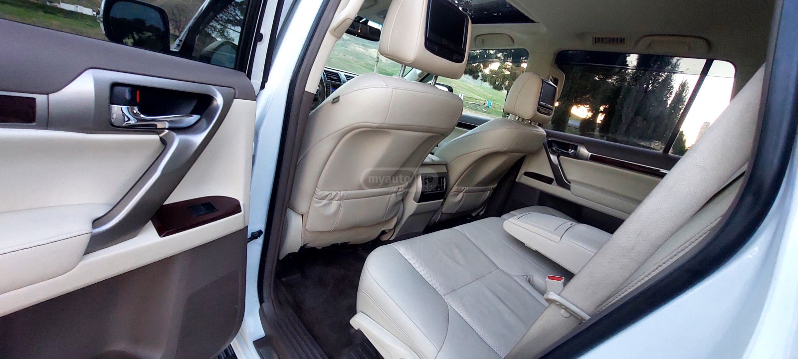 Lexus GX 460 - фото 13