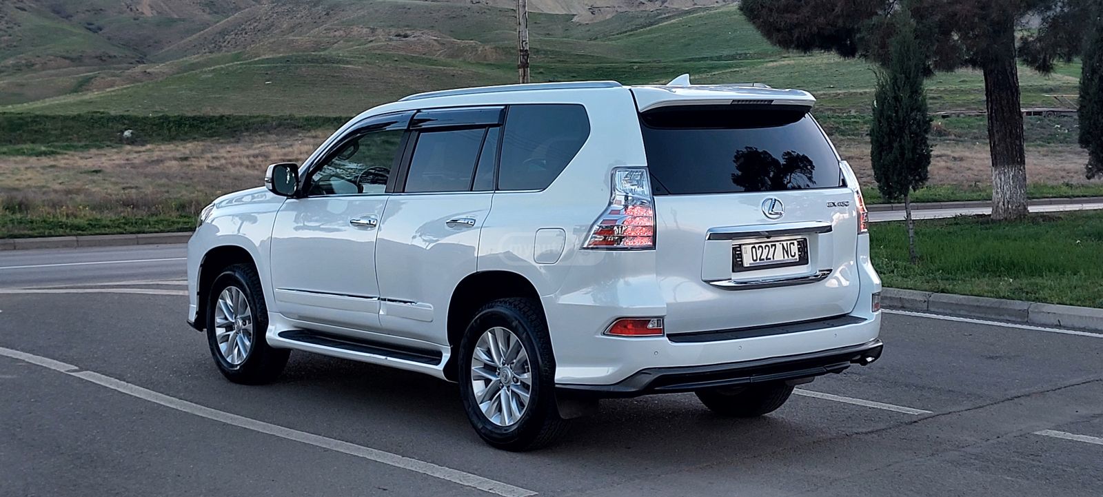 Lexus GX 460 - фото 3