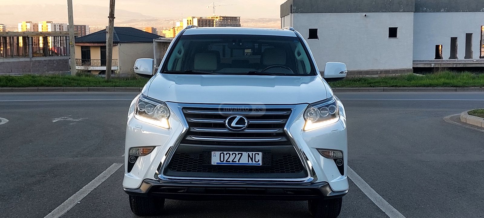Lexus GX 460 - фото 8