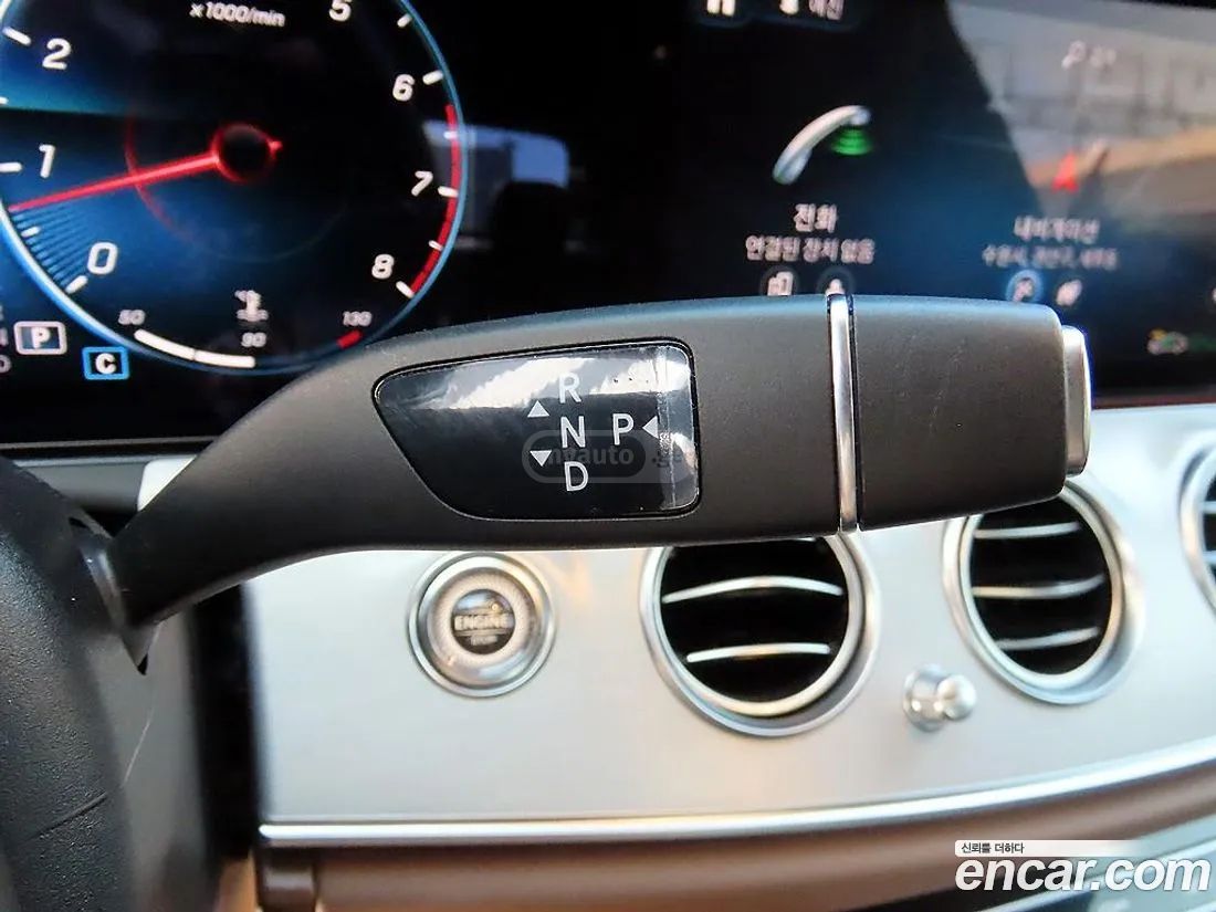 Mercedes-Benz E 63 AMG 2021 — миниатюра 10