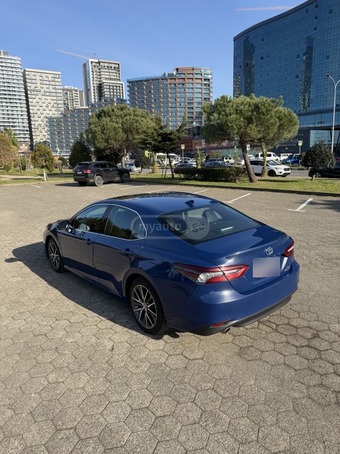 Toyota Camry - фото 4