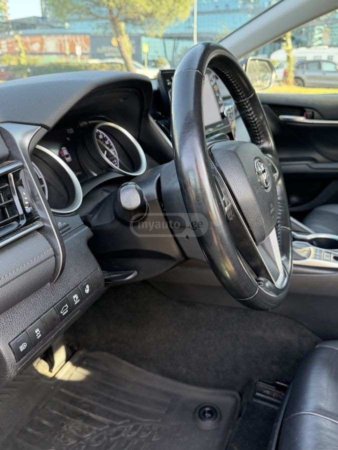 Toyota Camry - фото 7