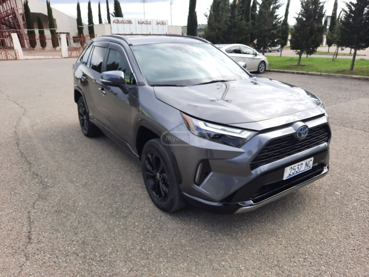 Toyota Rav 4 - фото 3