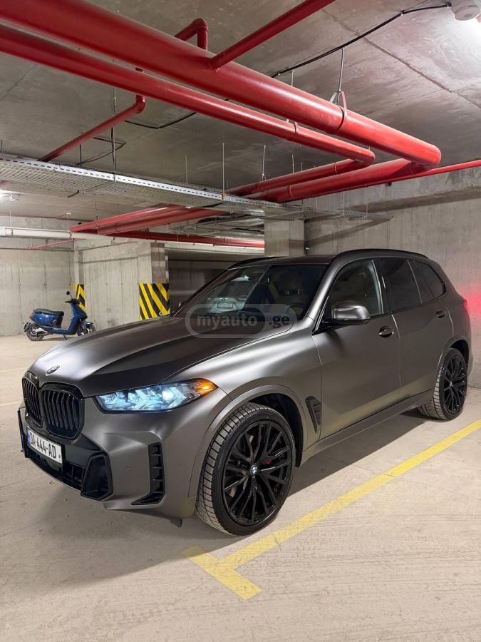 BMW X5 - фото 1
