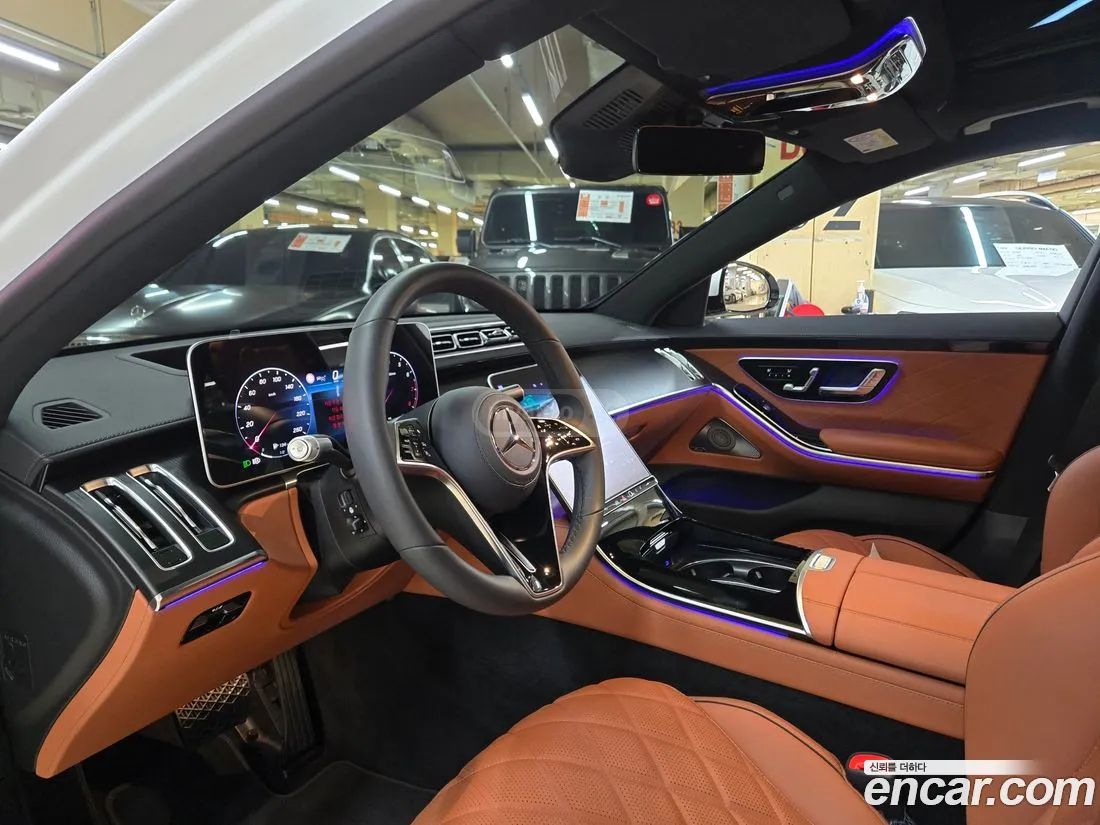 Mercedes-Benz 600 2025 — миниатюра 10