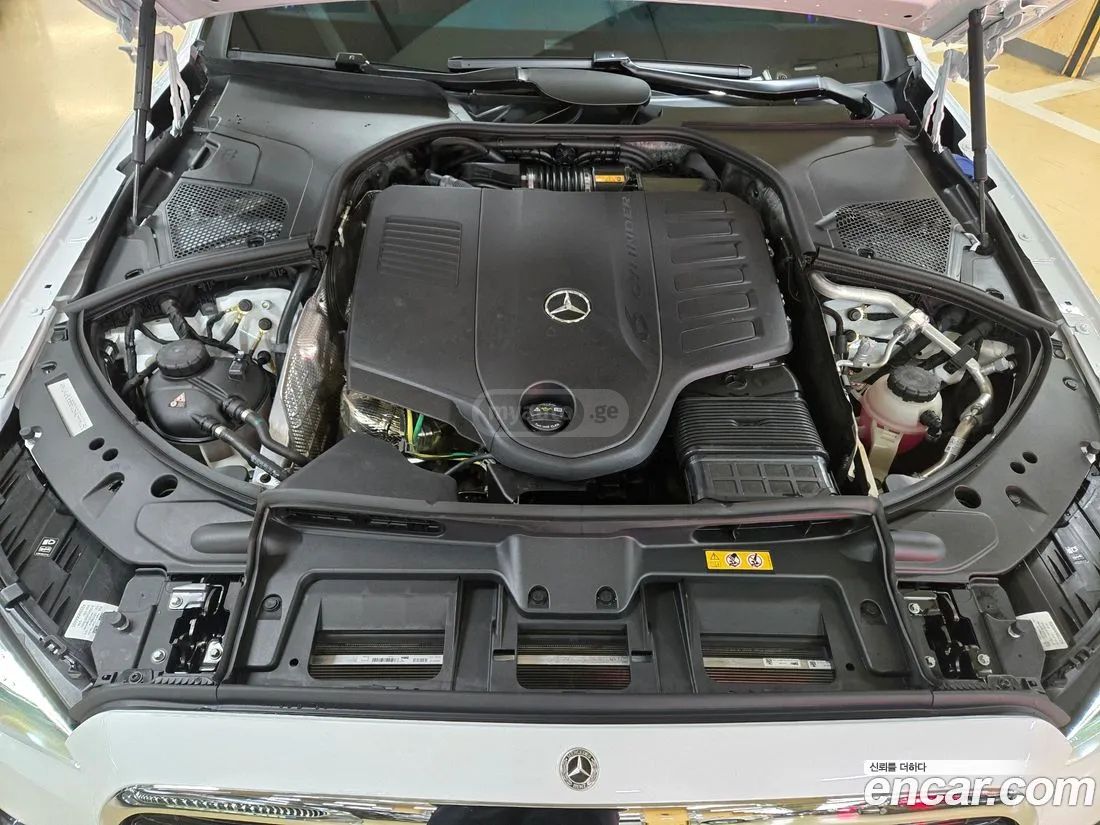 Mercedes-Benz 600 2025 — миниатюра 4