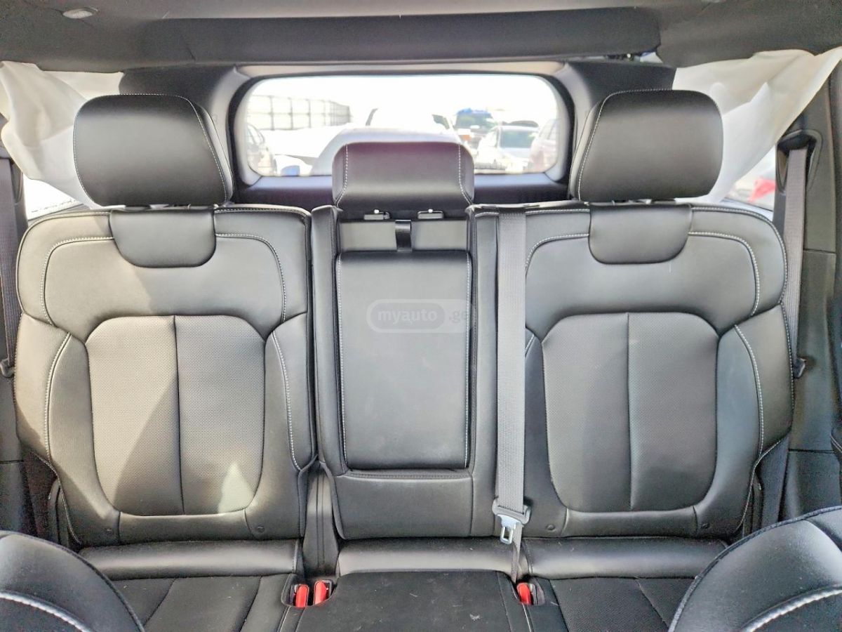 Jeep Cherokee 2024 — миниатюра 10