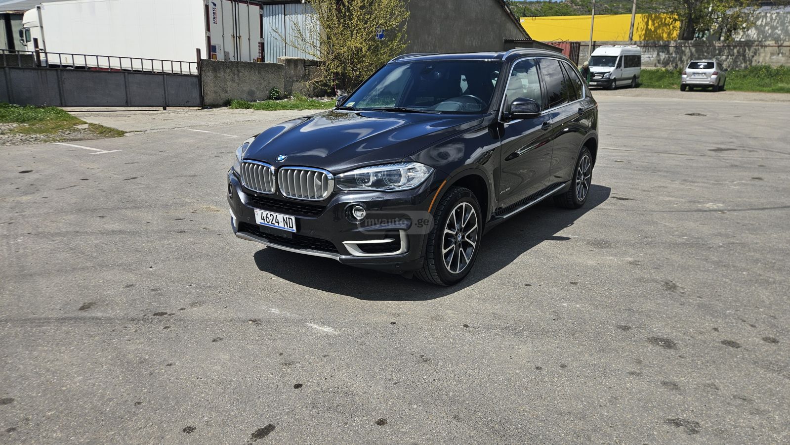 BMW X5 - фото 1