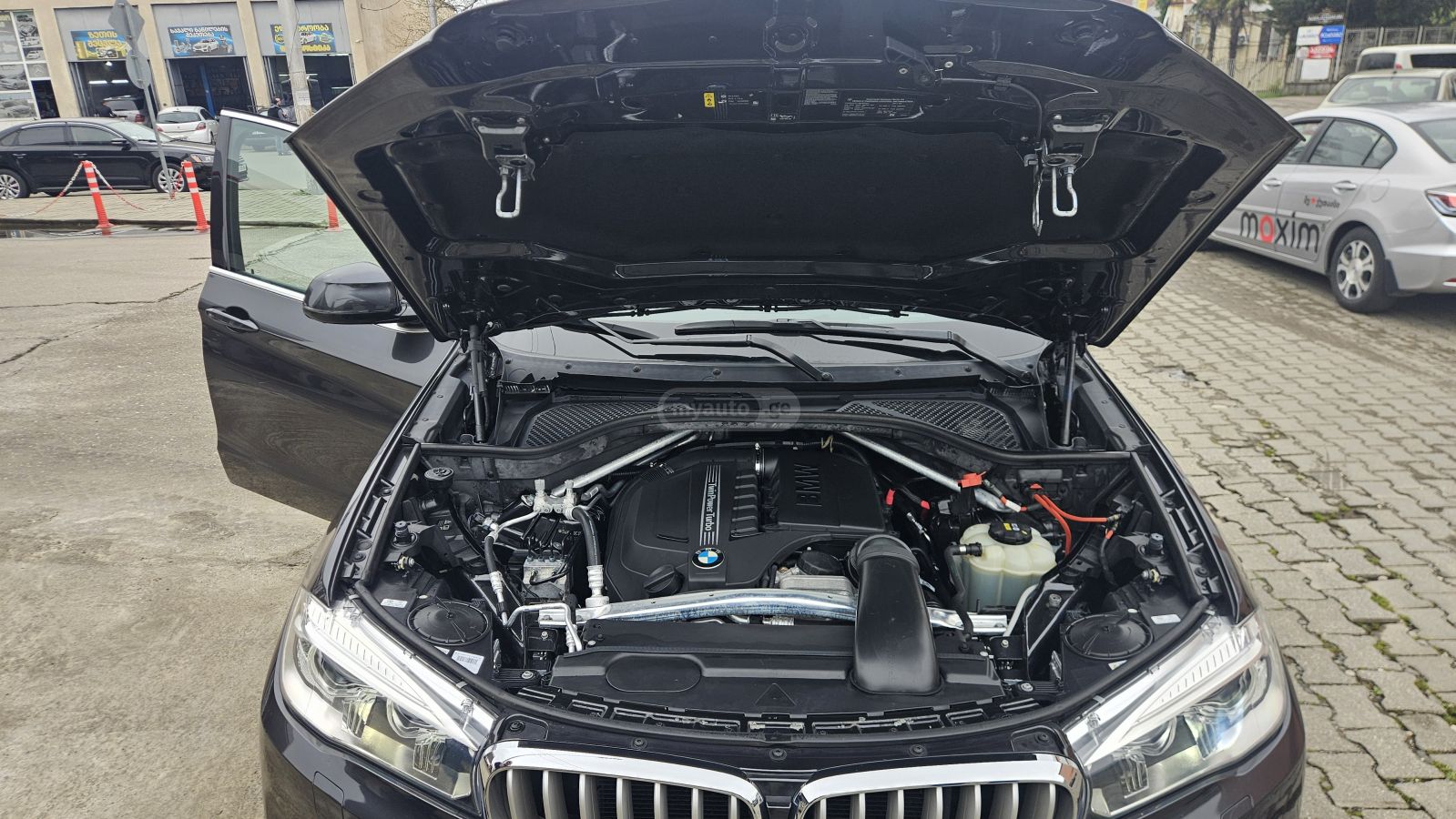 BMW X5 - фото 9