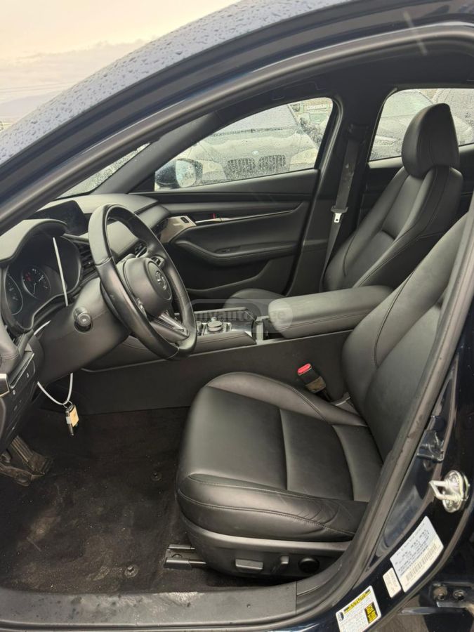 Mazda Mazda 3 - фото 3