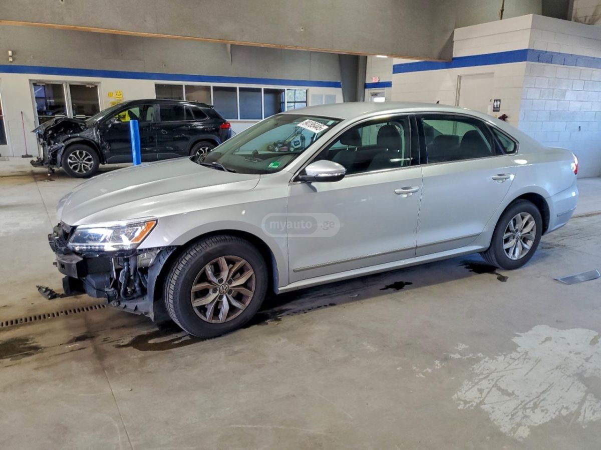 Volkswagen Passat - фото 1