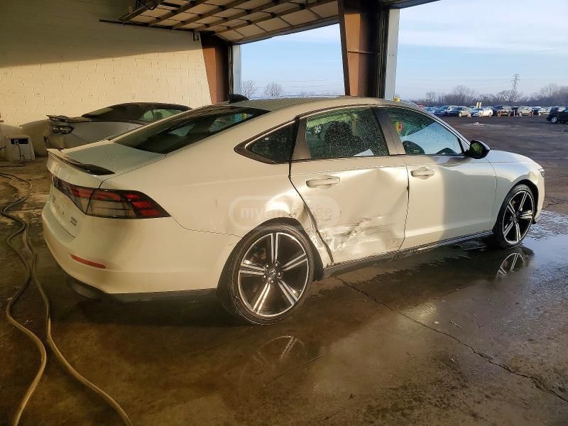 Honda Sport 4dr Sedan CVT — миниатюра 3