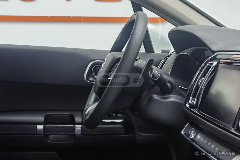 Citroen C6 2021 — миниатюра 5