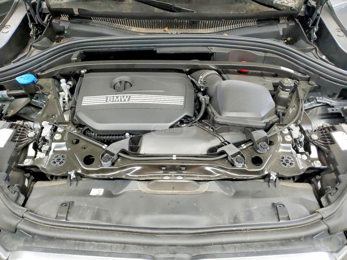 BMW X2 - фото 10