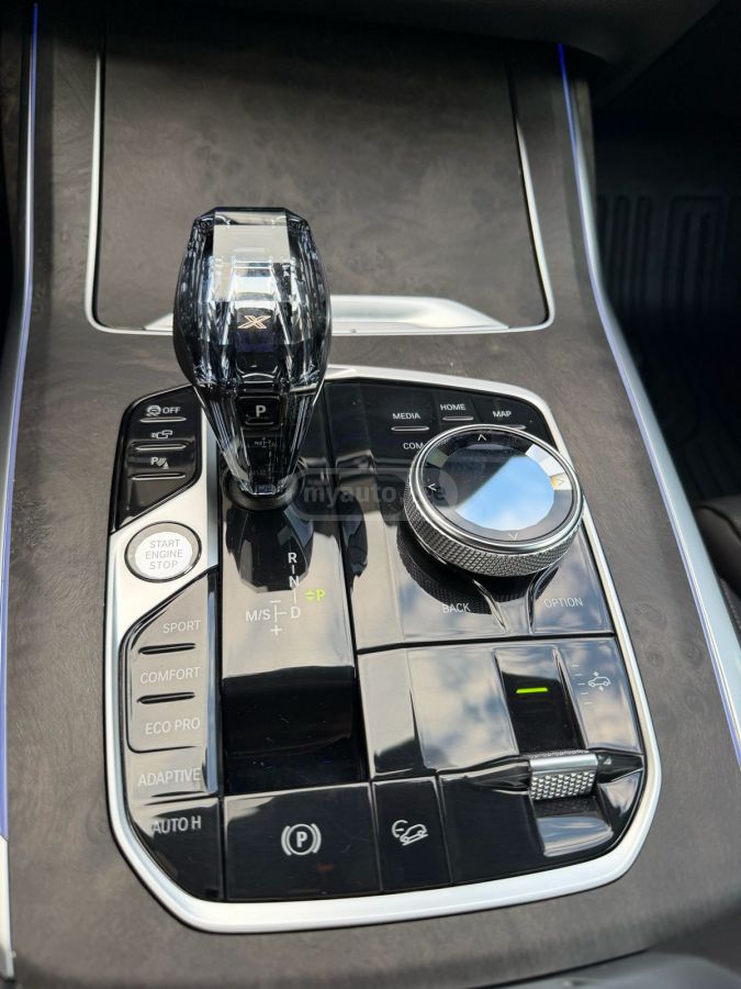 BMW X7 - фото 14