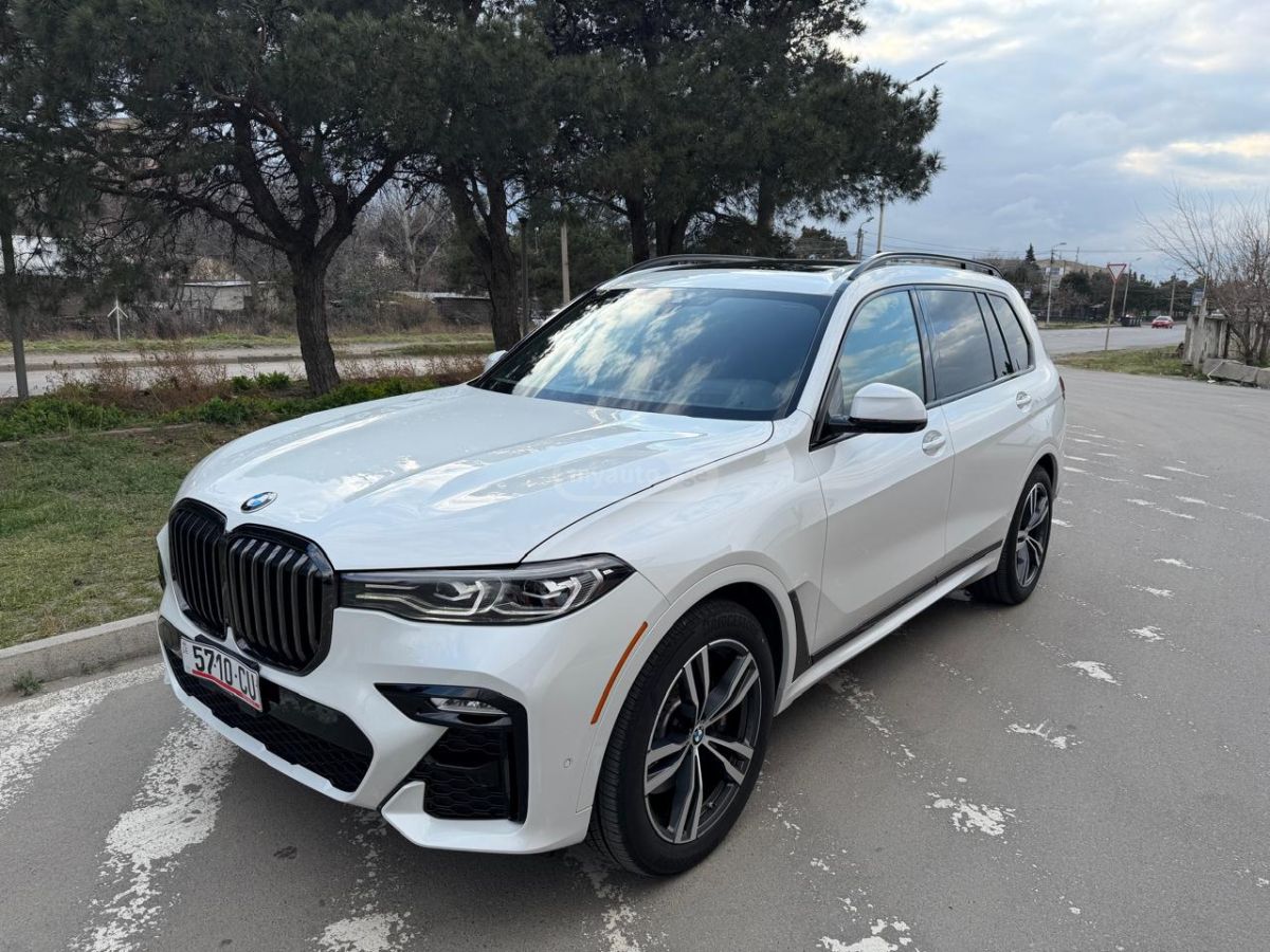 BMW X7 - фото 3