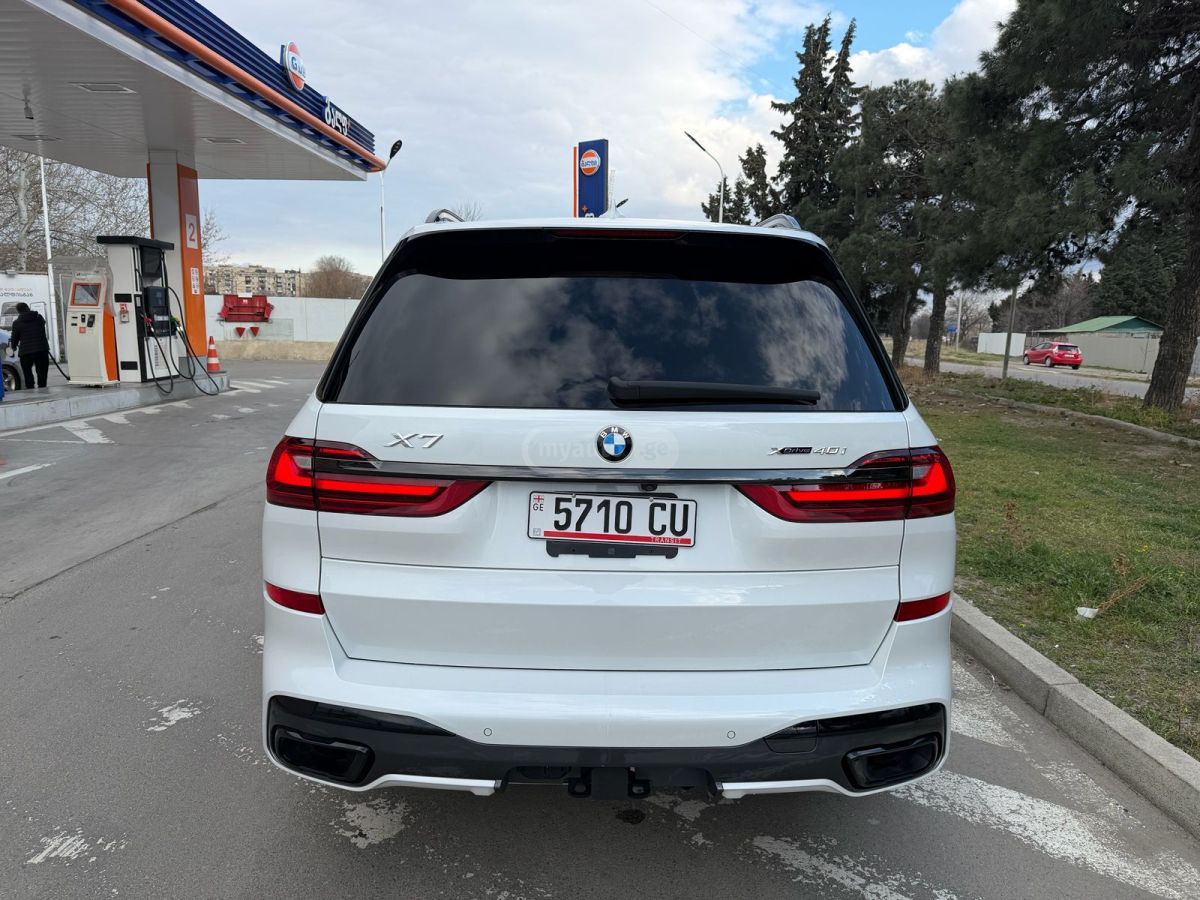 BMW X7 - фото 5