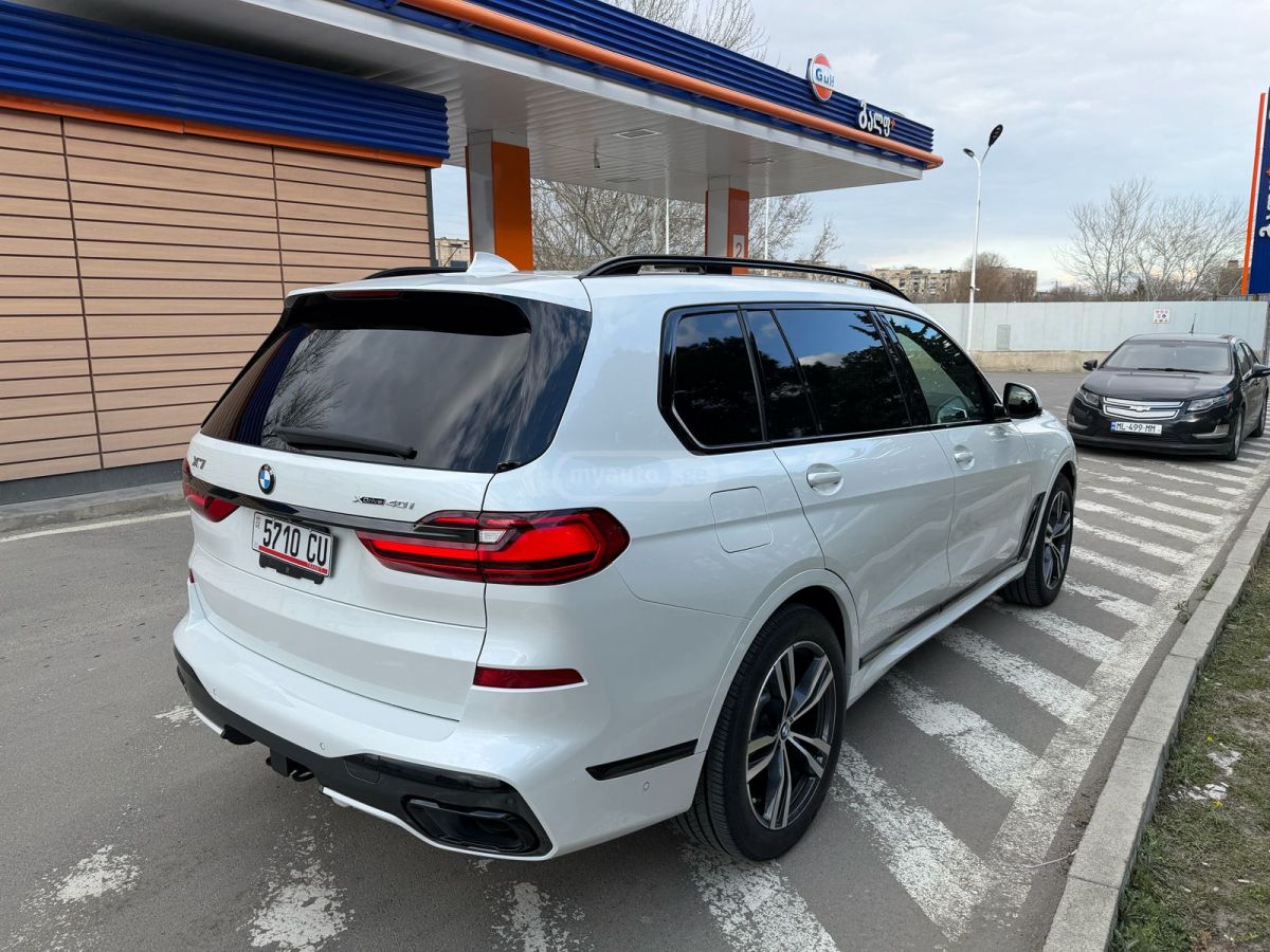 BMW X7 - фото 6
