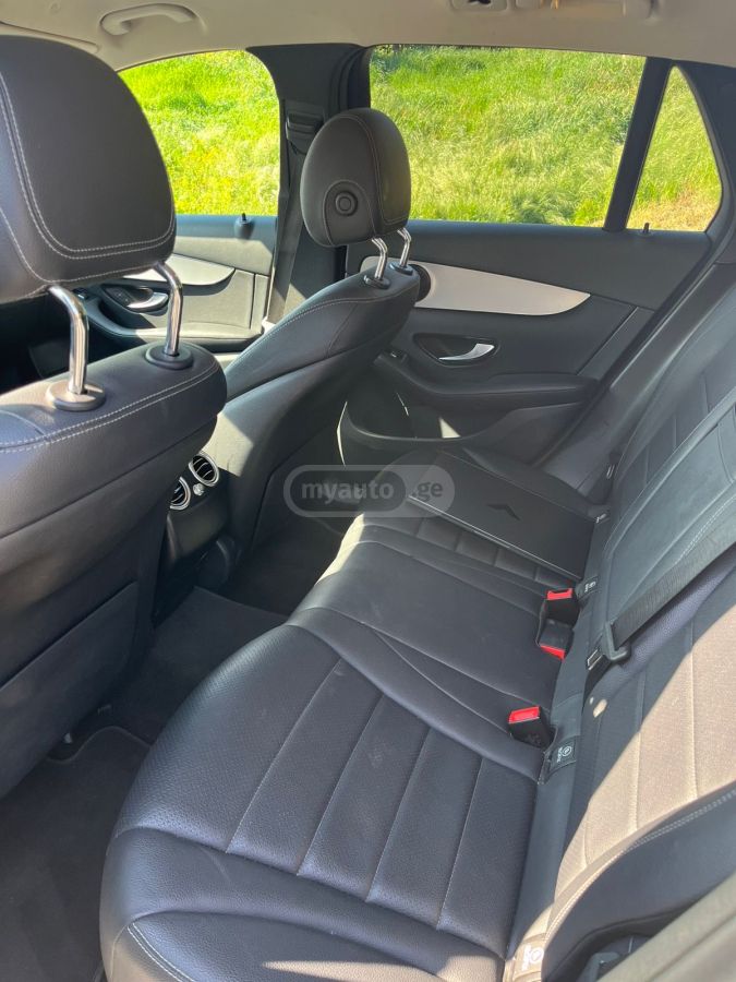 Mercedes-Benz GLC 300 - фото 5