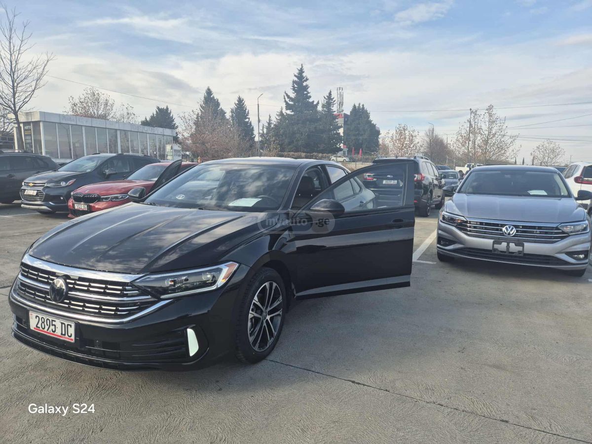 Volkswagen Jetta - фото 6