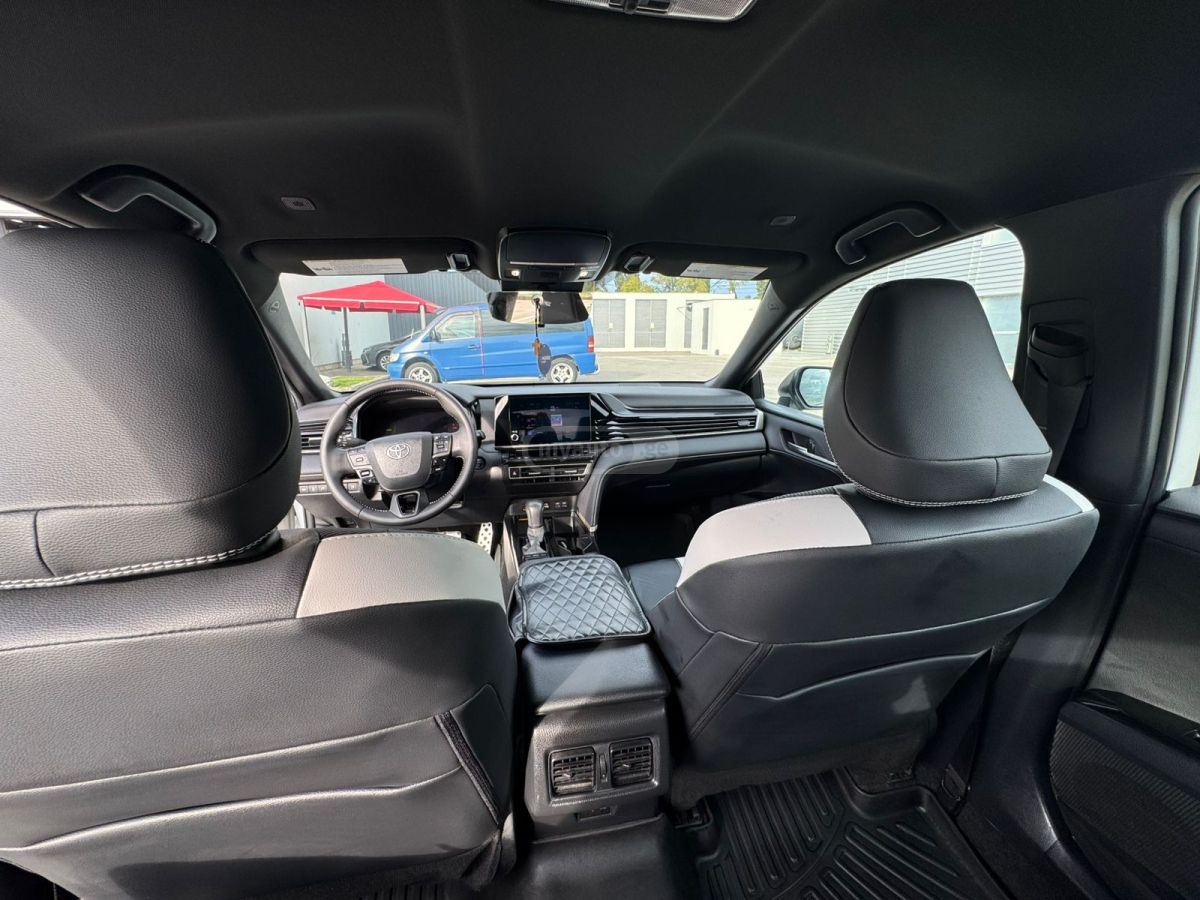 Toyota Camry - фото 10