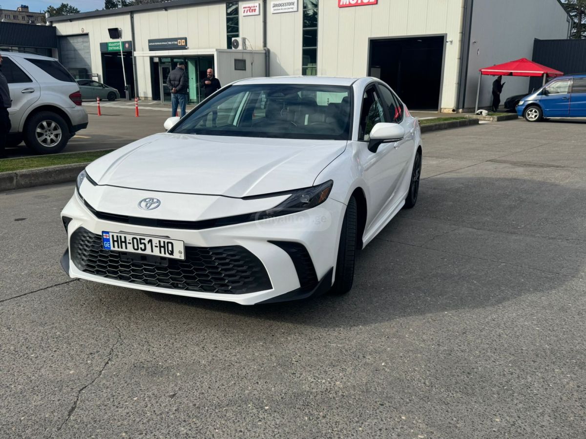Toyota Camry - фото 9