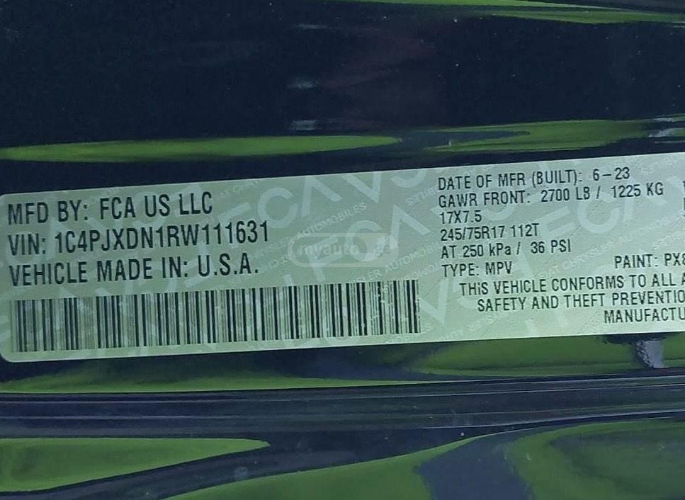 Jeep Wrangler - фото 10