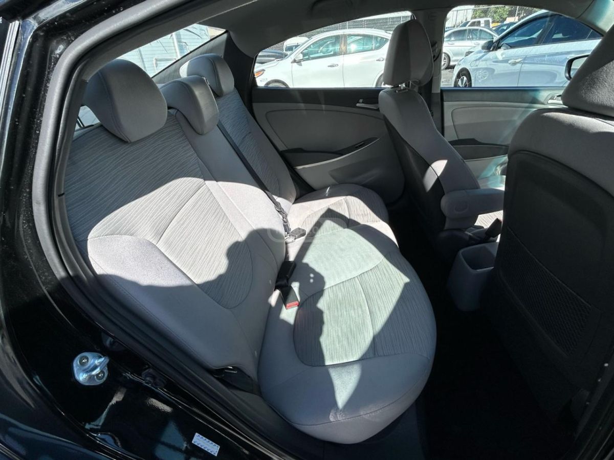 Hyundai SE 4dr Sedan Automatic — миниатюра 6