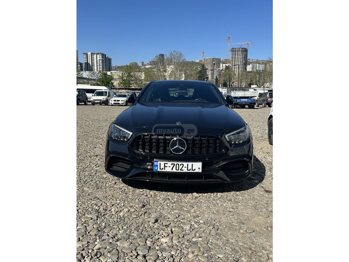 Mercedes-Benz E53 AMG - фото 1
