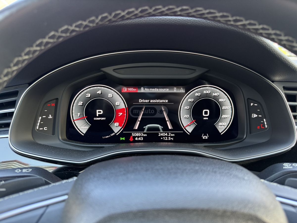 Audi Q8 - фото 7