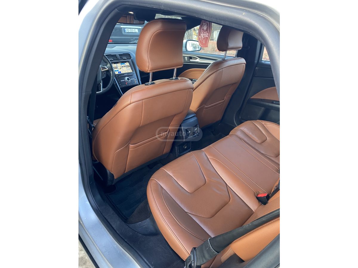 Ford Fusion - фото 3