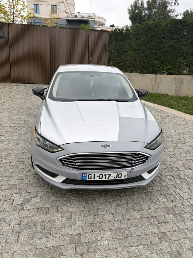Ford Fusion - фото 12