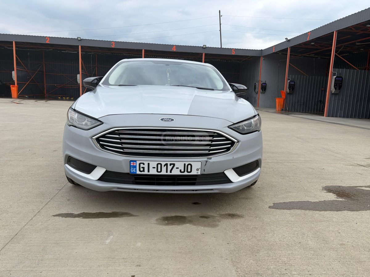 Ford Fusion - фото 2