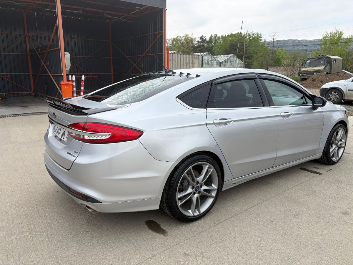 Ford Fusion - фото 4