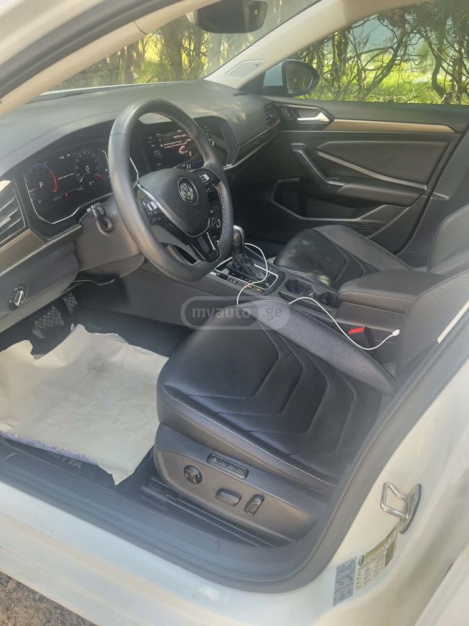 Volkswagen Jetta - фото 15